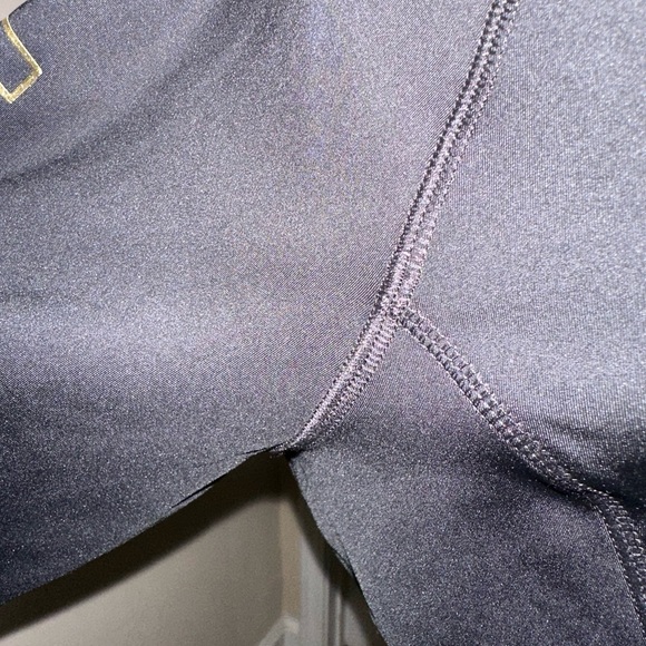 Love & Sports cropped long sleeves activewear top - Picture 4 of 8